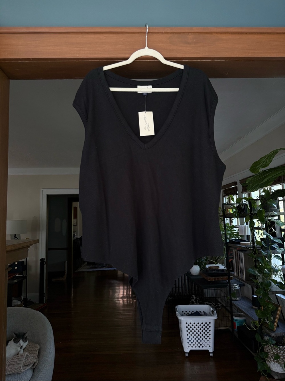 Universal Thread Black V-Neck Cap Sleeve Bodysuit